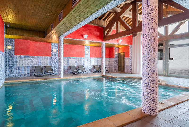 les-suites-du-montana-piscine -tignes