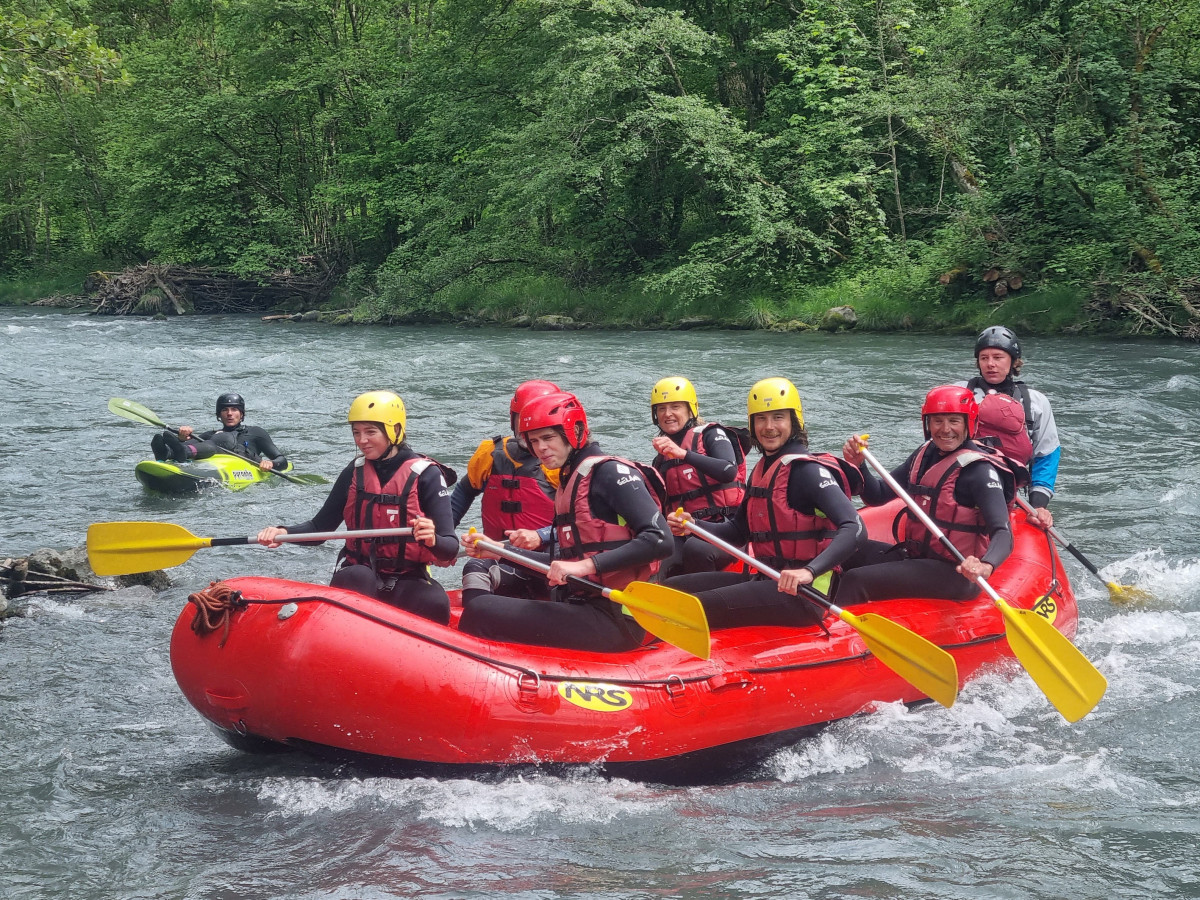 EAUX VIVES RAFTING DECOUVERTE