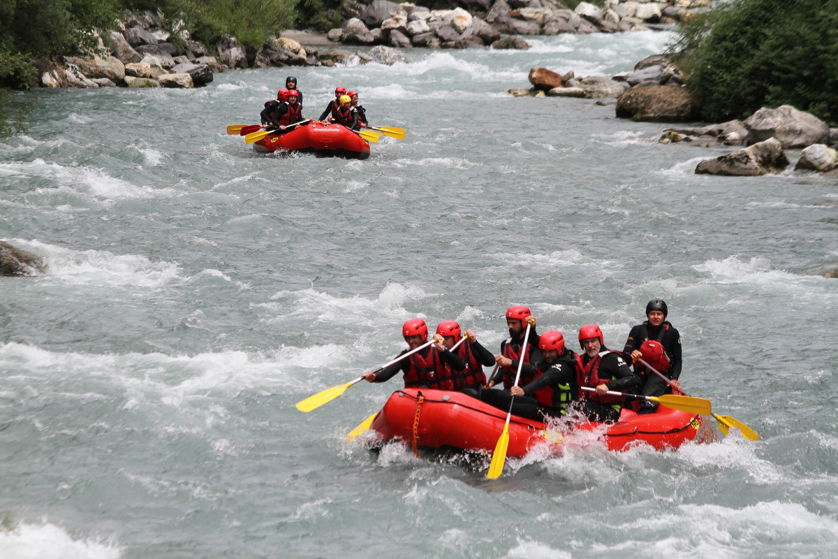 EAUX VIVES RAFTING INTEGRALE EAUX VIVES RAFTING INTEGRALE