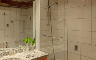 Room 130367-347616 Room 130367-347616