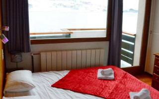 Room 401804-890498
