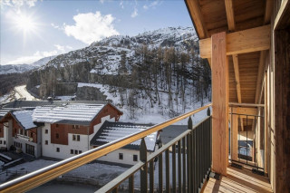 Photo 7 Photo 7
