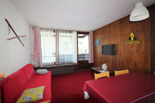 _lv_images__lot_0000000063_02_13076571