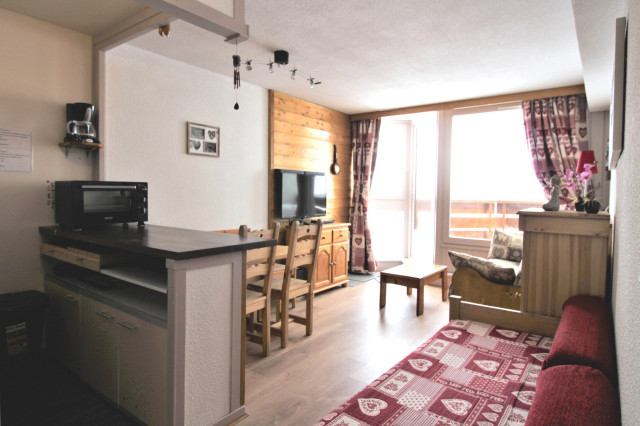 _lv_images__lot_0000000080_08_13076541