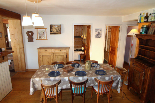 _lv_images__lot_0000000102_03_13499342