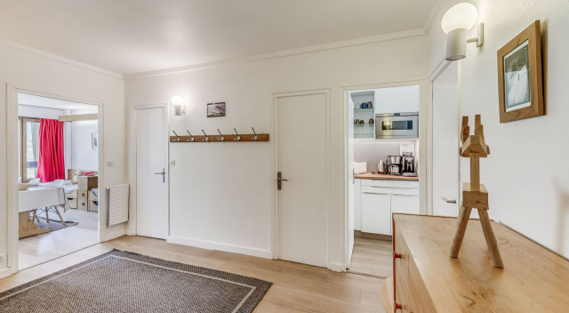 _lv_images__lot_0000000105_01_13078322