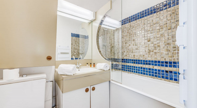 _lv_images__lot_0000000105_09_14231329