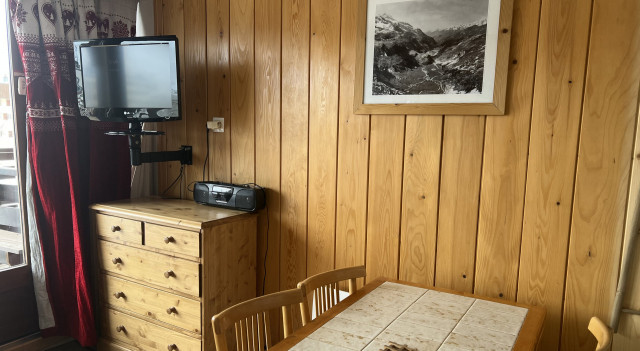 _lv_images__lot_0000000109_03_14370167