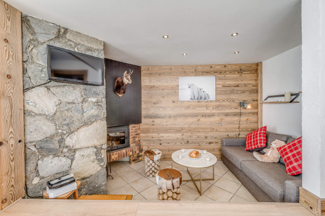 _lv_images__lot_0000000117_02_13171980