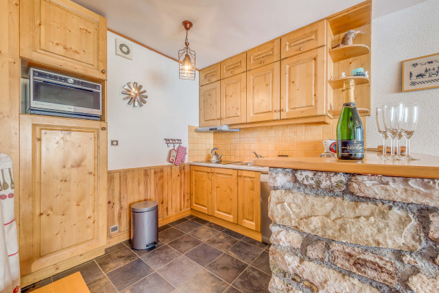 _lv_images__lot_0000000124_11_13181076