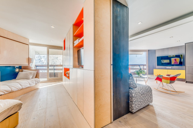 _lv_images__lot_0000000180_04_13583711