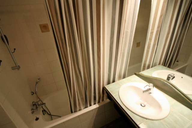 _lv_images__lot_0000000183_05_13078656