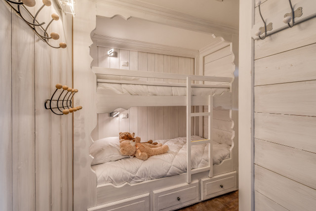 _lv_images__lot_0000000192_09_13774624