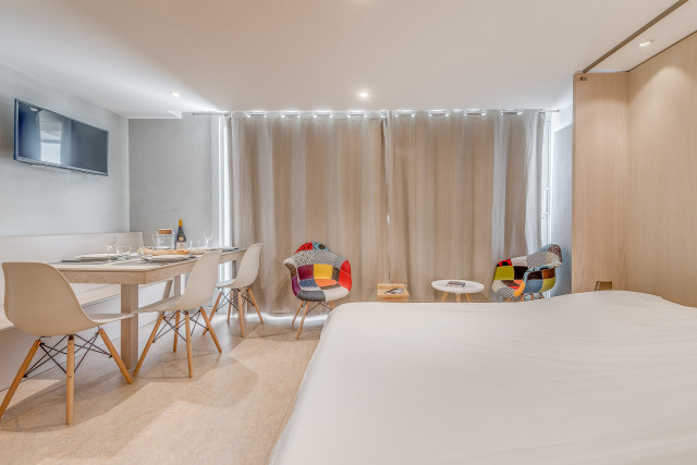 _lv_images__lot_0000000198_14_14230941