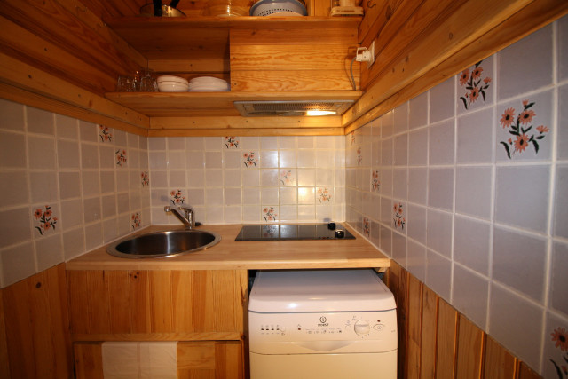 _lv_images__lot_0000000200_08_14029995