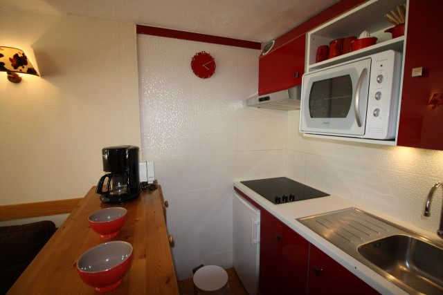 _lv_images__lot_0000000206_04_13832614