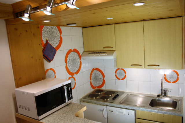 _lv_images__lot_0000000211_03_13547195