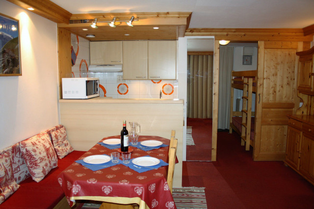 _lv_images__lot_0000000211_08_13163105