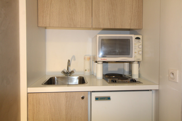 _lv_images__lot_0000000214_04_14369393