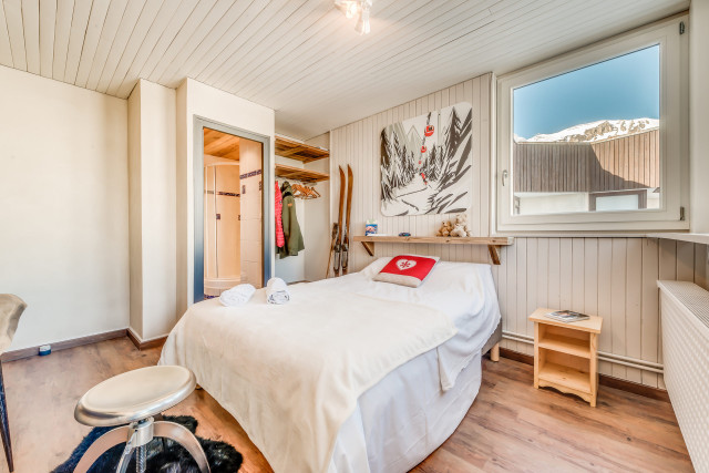 _lv_images__lot_0000000224_10_13077509