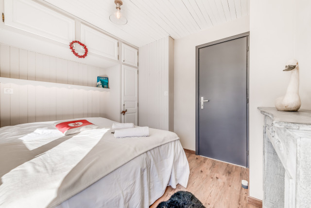 _lv_images__lot_0000000224_13_13584128