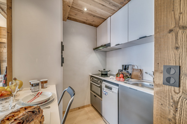 _lv_images__lot_0000000225_03_14230994