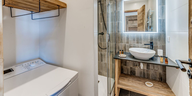 _lv_images__lot_0000000229_11_13152598