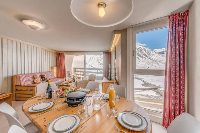 _lv_images__lot_0000000247_02_13583853