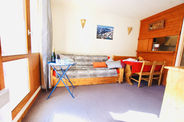 _lv_images__lot_0000000276_03_13452826