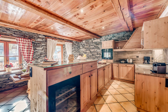 _lv_images__lot_0000000278_06_13357344