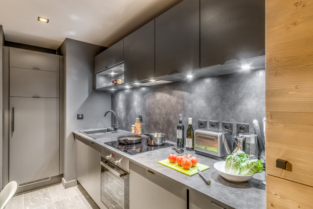 _lv_images__lot_0000000279_15_14029558