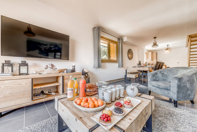 _lv_images__lot_0000000298_03_13161393