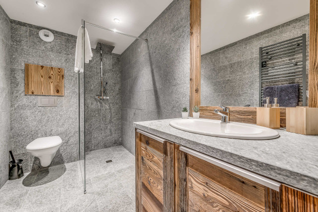 _lv_images__lot_0000000306_11_13830906