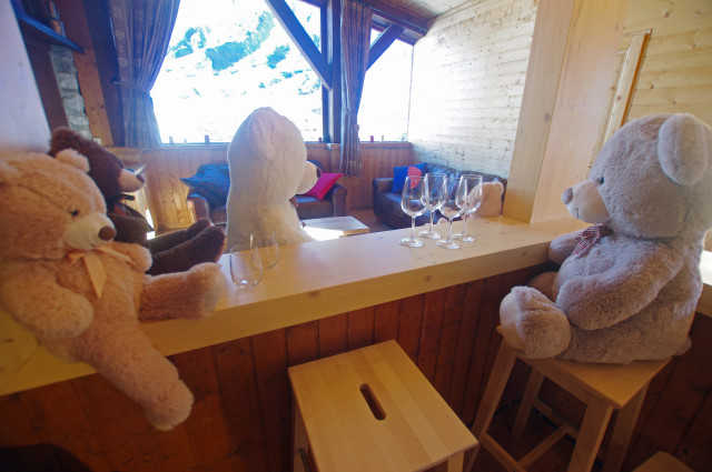 _lv_images__lot_0000000320_08_13575093