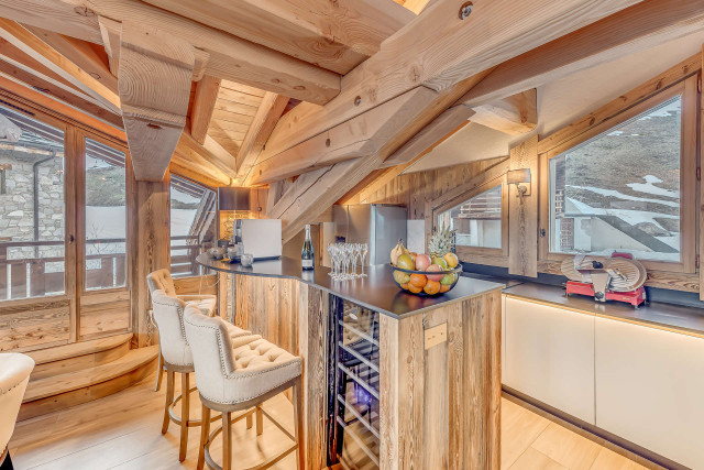 _lv_images__lot_0000000325_05_13931727