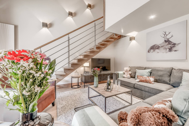 _lv_images__lot_0000000326_10_13076999