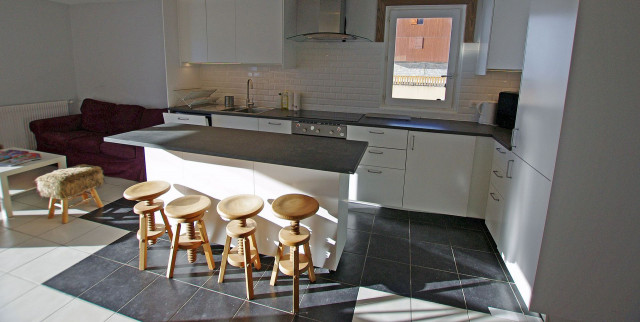 _lv_images__lot_0000000358_05_13078171