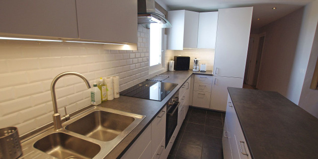 _lv_images__lot_0000000358_06_14379140