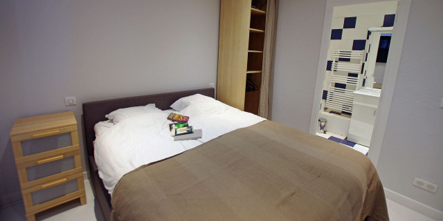 _lv_images__lot_0000000358_07_13078173