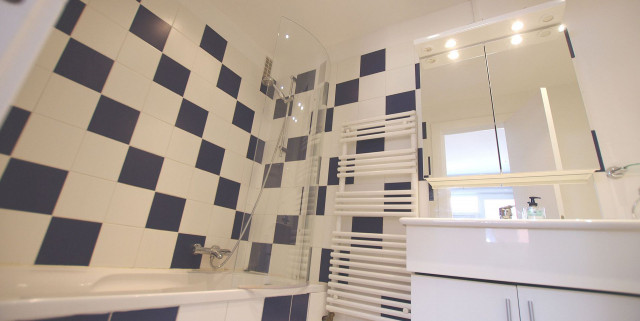 _lv_images__lot_0000000358_08_14379142