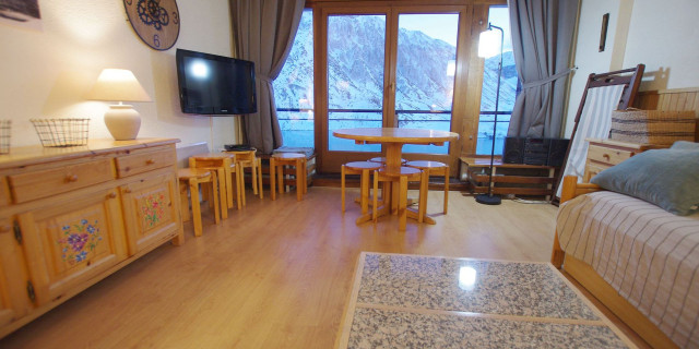 _lv_images__lot_0000000363_12_13462153