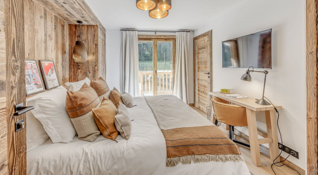 _lv_images__lot_0000000372_02_13160948