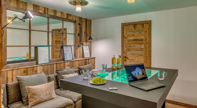 _lv_images__lot_0000000372_10_13160956