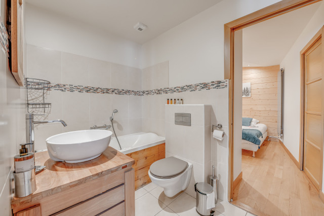 _lv_images__lot_0000000376_10_13161639