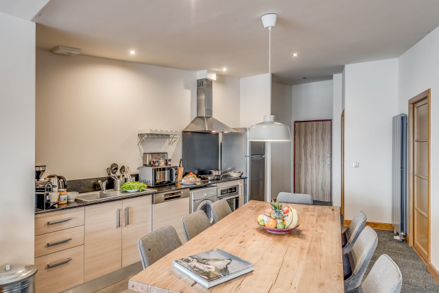 _lv_images__lot_0000000378_04_13077424