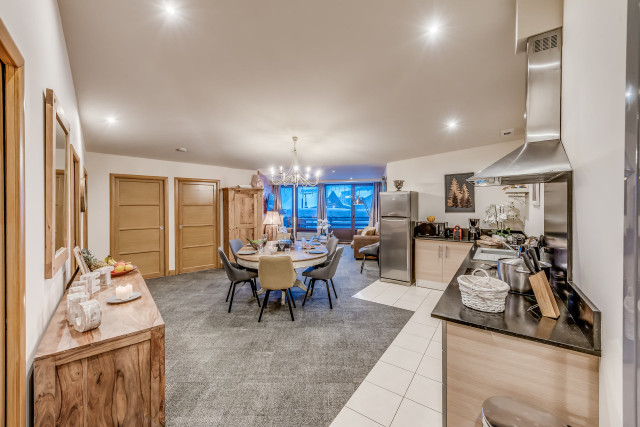 _lv_images__lot_0000000402_02_14368601