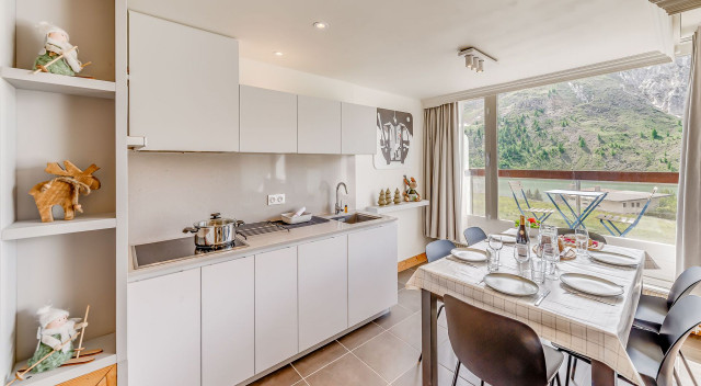 _lv_images__lot_0000000407_02_13932662