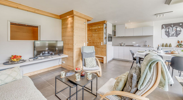 _lv_images__lot_0000000407_05_13498633