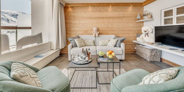 _lv_images__lot_0000000407_05_14230445