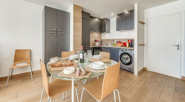 _lv_images__lot_0000000438_03_13461520